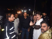 وزیراعلیٰ سندھ کا میئر کراچی کے ہمراہ رات گئے شہر کا دورہ،  صوتحال کا جائزہ لیا