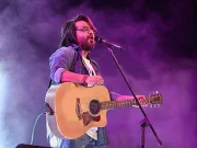 بالی ووڈ کے معروف موسیقار کو ملازم نے لاکھوں روپے کا چونا لگا دیا