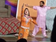 پنجاب میں تھیٹر کے دوران ضابطے کی خلاف ورزی پر تین اداکاروں کو نوٹس جاری