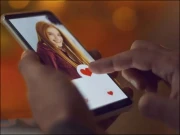 محبت کے نام پر دھوکا؛ ڈیٹنگ ایپ پر ملنے والی ’دوست‘ نے کروڑوں روپے لوٹ لیے