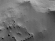 مریخ پر موجود یہ چوکور ساخت کیا ہے؟