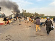 کراچی میں دھرنا دینے والے سڑکیں کھول دیں ورنہ سخت کارروائی کریں گے، سندھ حکومت