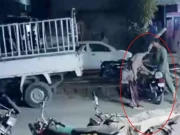 کراچی، زخمی ہونے کے باوجود بھی ڈکیت کی لوٹ مار، فوٹیج سامنے آگئی