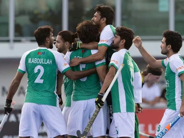 ہاکی ورلڈکپ کوالیفاٸنگ راؤنڈ: قومی ہاکی ٹیم مصر روانگی کیلیے اسلام آباد ایئرپورٹ پہنچ گئی