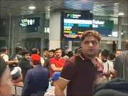 طیارے کی عدم دستیابی: 350 پاکستانی کوالالمپور ایئرپورٹ پر پانچ روز سے محصور