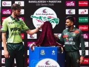 پاکستان اور بنگلادیش کے درمیان ون ڈے سیریز کی ٹرافی کی رونمائی