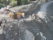 پاک فوج کی گلگت بلتستان میں امدادی کارروائیاں جاری، باغیچہ روڈ 18 گھنٹوں میں بحال