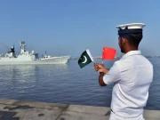 پاکستان کیساتھ مشترکہ بحری مشق کیلیے چین کی نیوی کا جہاز کراچی پہنچ گیا