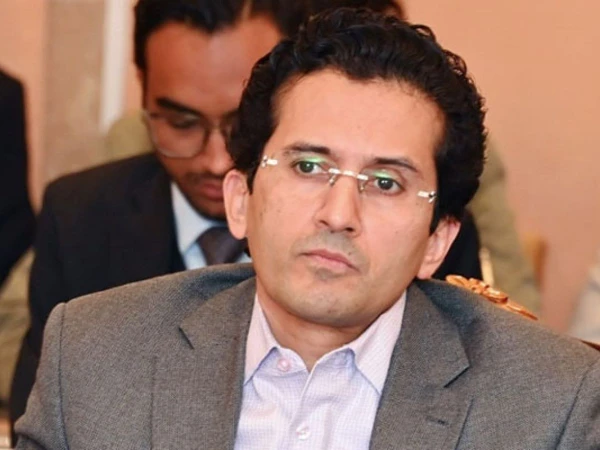 حکومت ملک بھر میں مارکیٹس کے اوقات کم کرنے پر غور کر رہی ہے، وفاقی وزیر