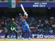 کرکٹ کے روایتی حریف پاکستان اور بھارت کا 15 فروری کو ٹکراؤ ہوگا