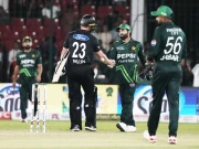 نیوزی لینڈ نے پاکستان کو شکست دیکر سہ ملکی سیریز کا ٹائٹل اپنے نام کرلیا