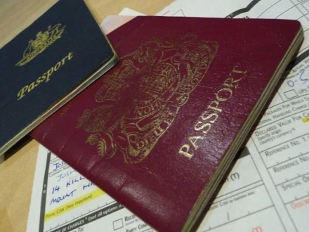 ایف آئی اے نے جعل سازی کے ذریعے بیرون ملک جانے کی کوشش ناکام بنادی، 2 مسافر آف لوڈ 