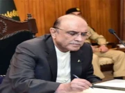 صدرکی جانب سے دستخطوں سے بہت افسوس ہوا،افضل بٹ