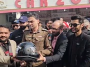 شہریوں میں احساس تحفظ اجاگر کرنے کےلئے فری ہیلمٹ تقسیم