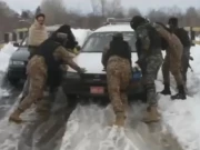 برفانی قیامت میں سیکیورٹی فورسز ڈھال بن گئیں، ضلع کرم میں پھنسے مسافر محفوظ، سڑکیں بحال