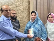 حفاظتی ٹیکہ جات پروگرام سندھ کی جانب سے ویکسینیٹرز کو جدید سیل فون فراہم