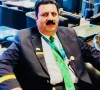پی آئی اے افسر لاہور ایئرپورٹ پر پروٹوکول کی آڑ میں شراب کی بوتلیں نکلواتے پکڑا گیا