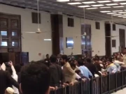 پشاور ہائیکورٹ میں وکلاء اور سادہ کپڑوں میں ملبوس افراد کے درمیان ہاتھا پائی