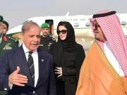 وزیرِ اعظم اعلی سطح وفد کے ہمراہ سعودی عرب پہنچ گئے