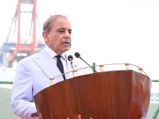 بھارتی فوج بری اور فضائی پٹائی کے بعد ہماری بحریہ سے لڑنے کی ہمت نہ کرسکی، وزیراعظم