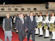 وزیراعظم شہباز شریف دو روزہ سرکاری دورے پر ملائیشیا پہنچ گئے، شاہی پروٹوکول دیا گیا