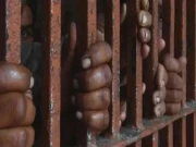 کراچی: مبینہ مقابلے میں دو ڈاکو زخمی حالت میں گرفتار