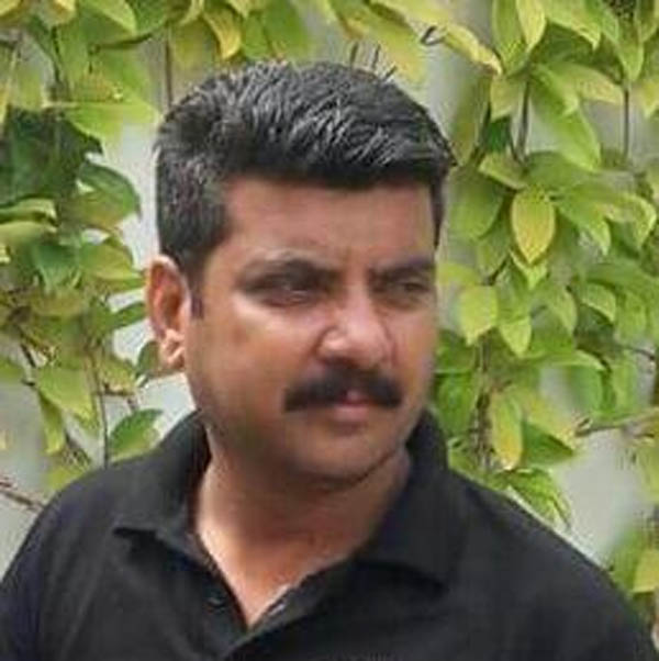 Police troop Farooq