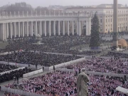 پوپ فرانسس کی آخری رسومات جاری؛ عالمی رہنماؤں سمیت ہزاروں افراد کی شرکت 