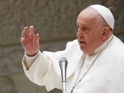 پوپ فرانسس کی حالت بگڑ گئی، دنیا بھر میں دعاؤں کا سلسلہ جاری