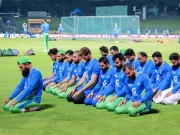 رضوان اور دیگر کھلاڑیوں کی نماز؛ امام کے بیان پر بھارتی میڈیا کا پروپیگنڈا