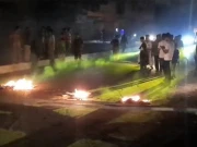 کراچی، عوام کے صبر کا پیمانہ لبریز، بجلی اور پانی کی بندش پر احتجاج