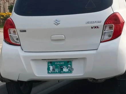 موٹرسائیکل سوار فیملی کو ٹکر مارنے والا کار ڈرائیور گرفتار