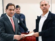 پی ٹی آئی نے مذاکرات میں تحریری مطالبات پیش کردیے، 2 الگ الگ  کمیشن بنانے کا مطالبہ