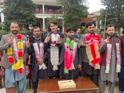 سانحہ 9 مئی،معافی کے بعد رہا ہونے والے پی ٹی آئی کارکنان کا وزیراعلیٰ ہاؤس کے پی میں پرتپاک استقبال