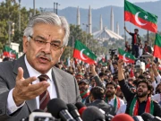 وزیر دفاع نے پی ٹی آئی سے 8 سوالات کے جواب مانگ لیے