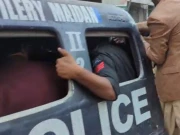 کراچی میں مظاہرہ؛ حلیم عادل شیخ سمیت پی ٹی آئی کے 24 خواتین و مرد کارکنان گرفتاری کے بعد رہا