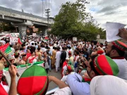 صوابی، پی ٹی آئی کارکن موٹروے بند کرنے پر آپس میں گتھم گتھا ہو گئے