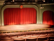  لاہور؛ اسٹیج ڈراموں میں فحش رقص اور نامناسب لباس پر اداکاراؤں کو انتباہی نوٹس 