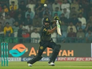 پی ایس ایل 10: پشاور زلمی نے ملتان سلطانز کو 7 وکٹوں سے شکست دیدی