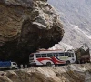 ضلعی انتظامیہ اور واپڈا حکام کے مظاہرین سے مذاکرات کے بعد شاہراہ قراقرم پر عارضی طور ٹریفک بحال