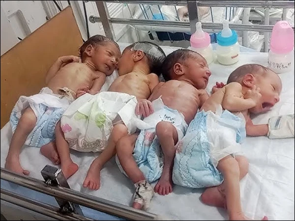 خاتون کے ہاں پانچ دن میں چار بچوں کی پیدائش، ڈاکٹر بھی حیران رہ گئے