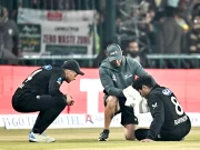 لائٹس کی وجہ سے راچن رویندرا کا زخمی نہیں ہوئے، طیب طاہر