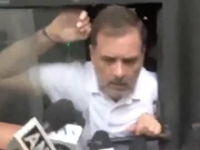 نئی دہلی میں راہول گاندھی سمیت اپوزیشن کے متعدد رہنما گرفتار