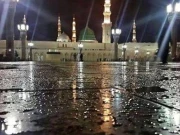 مدینہ منورہ میں باران رحمت، مسجد نبویؐ اور گنبدِ خضریٰ کے دلکش مناظر نے روح کو معطر کر دیا