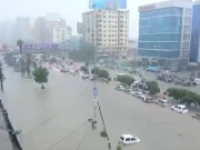 مون سون کا طاقتور اسپیل؛ کراچی کے مختلف علاقوں میں بارش، موسم خوش گوار