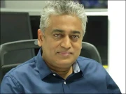 بھارت کے سینئر صحافی مودی حکومت پر برس پڑے، پاکستان سے جنگ میں نقصانات کا اعتراف