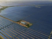 بھارت پاکستان اور ایران کی سرحد پردنیا کا سب سے بڑا شمسی توانائی پلانٹ لگا رہا ہے