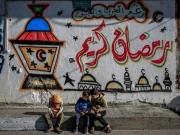 غزہ؛ بھوک سے نڈھال بے گھر فلسطینیوں کا رمضان کا والہانہ استقبال