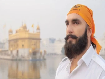 رنویر سنگھ پر ہندو دیوتا کی توہین کرنے کے الزام میں مقدمہ درج