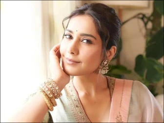 شوٹنگ کے دوران اداکارہ کے پرس سے ہزاروں روپے چوری